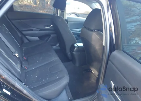 2021 Hyundai Elantra Sel z USA, uszkodzony, nr VIN KMHLM4AG4MU182915